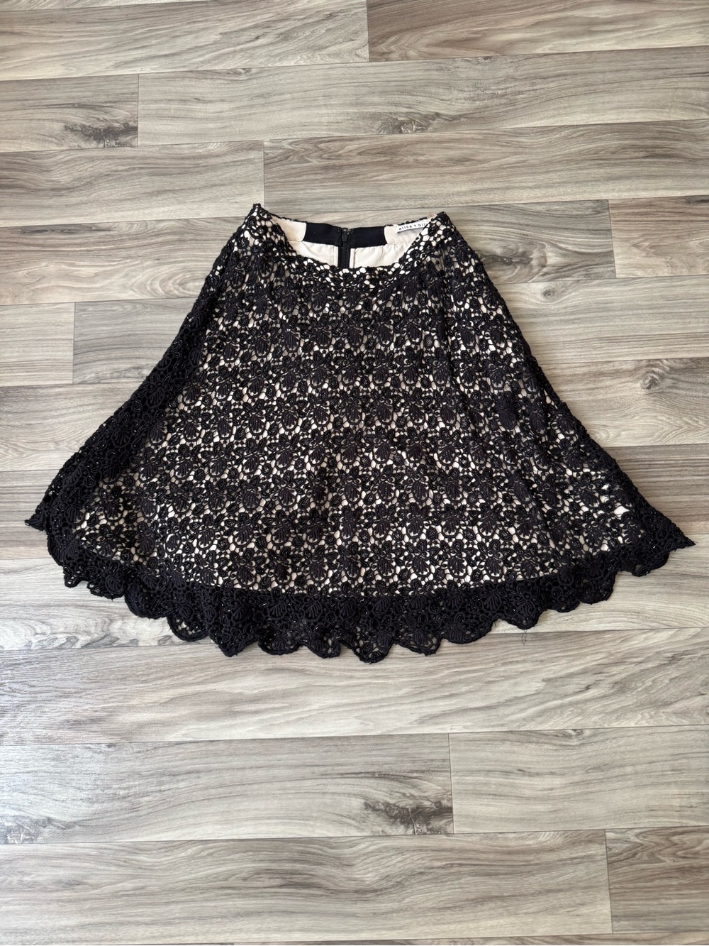 Alice + Olivia A-Line Knee-Length Skirt with Beaded Lace Overlay in Black Size 2